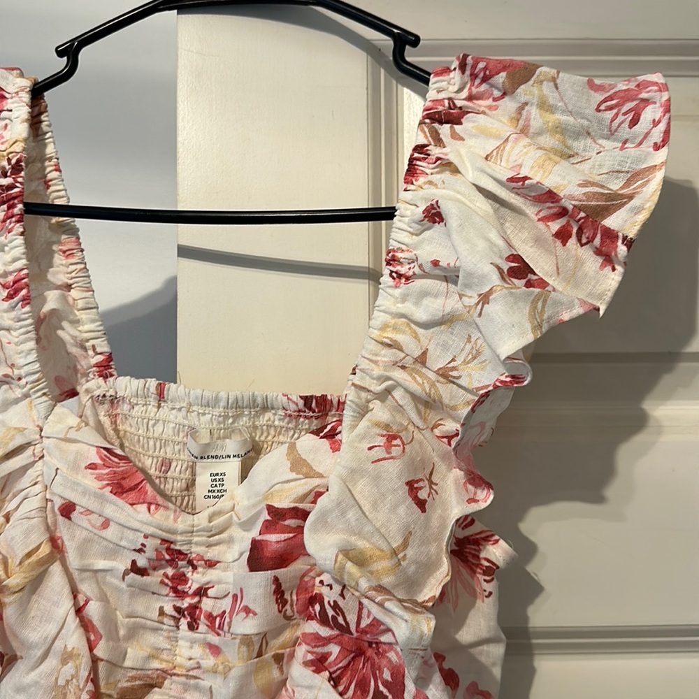 Beautiful floral linen top